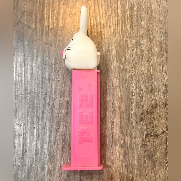 Pez Candy Dispenser - White Easter Bunny Rabbit with Pink Stem - Picture 4 of 6